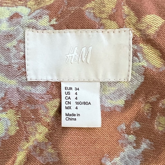 H&M JACQUARD FLORAL VARSITY STYLE JACKET - Picture 5 of 7